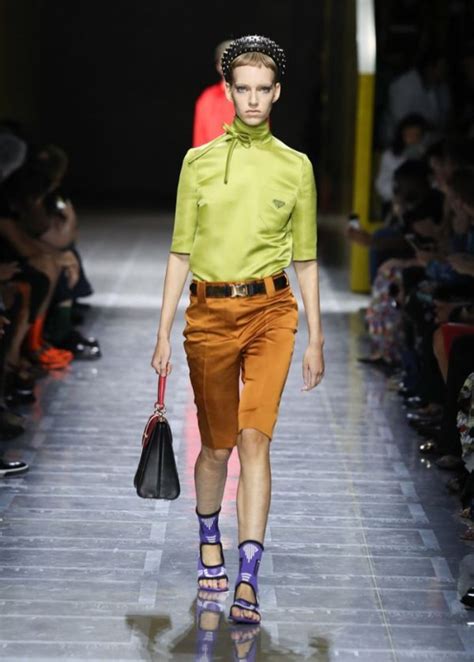 prada spring 2019 runway